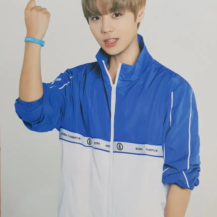 [BUNJANG] BORN CHAMPS Park Jihoon Windbreaker (Size S, Blue) / 본챔스 박지훈 바람막이 (택o)