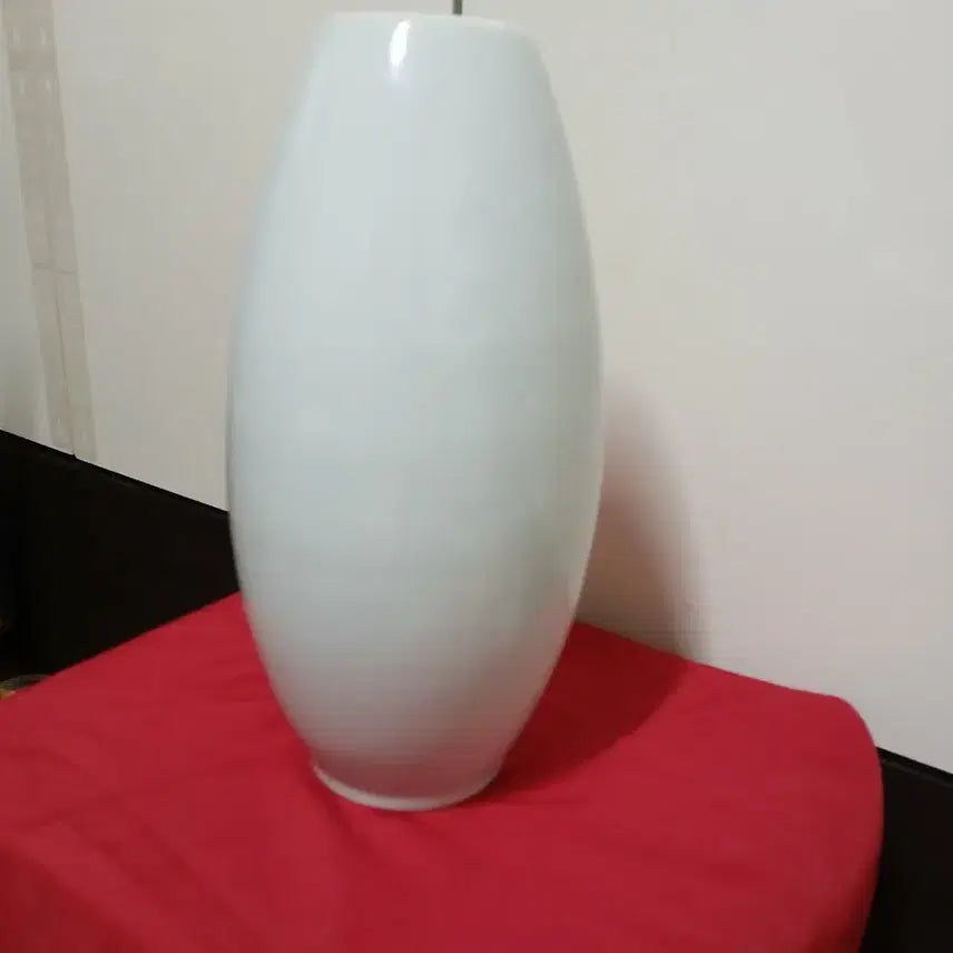 [BUNJANG] White Porcelain Vase with Ink Orchid Painting / 백자