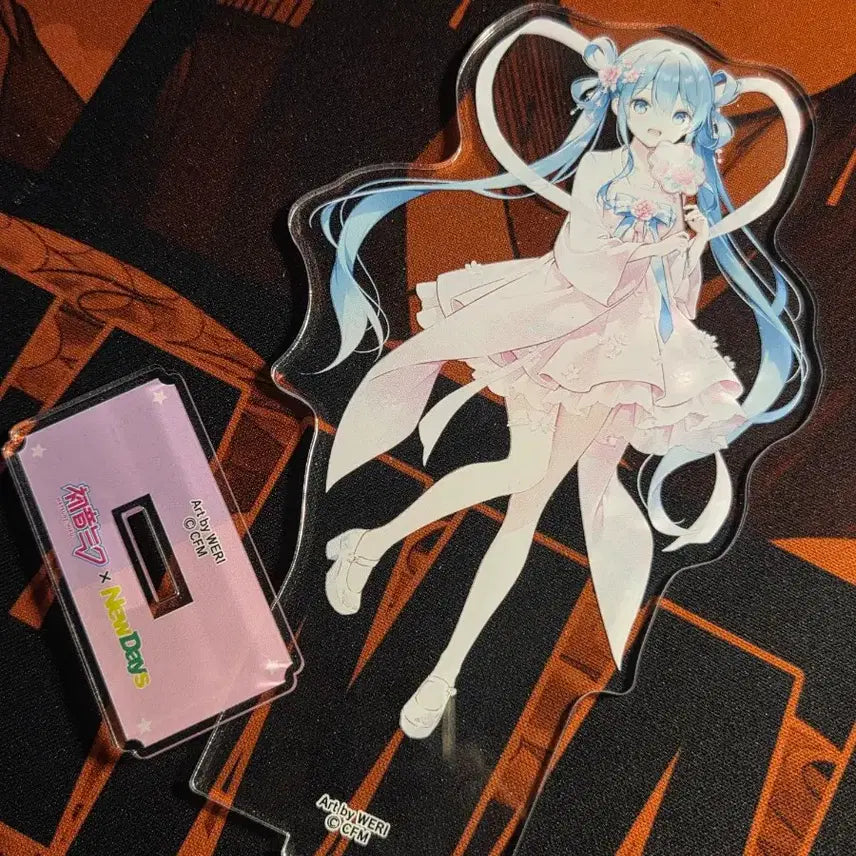 [BUNJANG] Hatsune Miku Presence New Days Collaboration Acrylic Stand / 하츠네미쿠 프레젠스 뉴데이즈 콜라보 아크릴