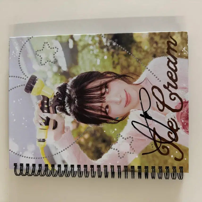 [BUNJANG] Yuna ITZY Cheshire Album Signed / 유나 아이스크림 친필사인 앨범