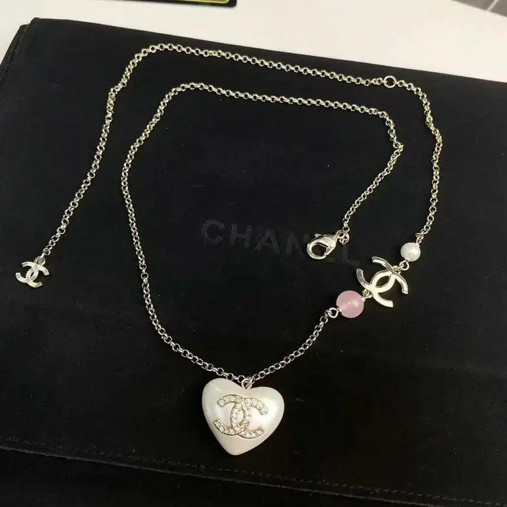 [BUNJANG] Chanel Heart Pearl Necklace / 샤넬 하트 진주 목걸이