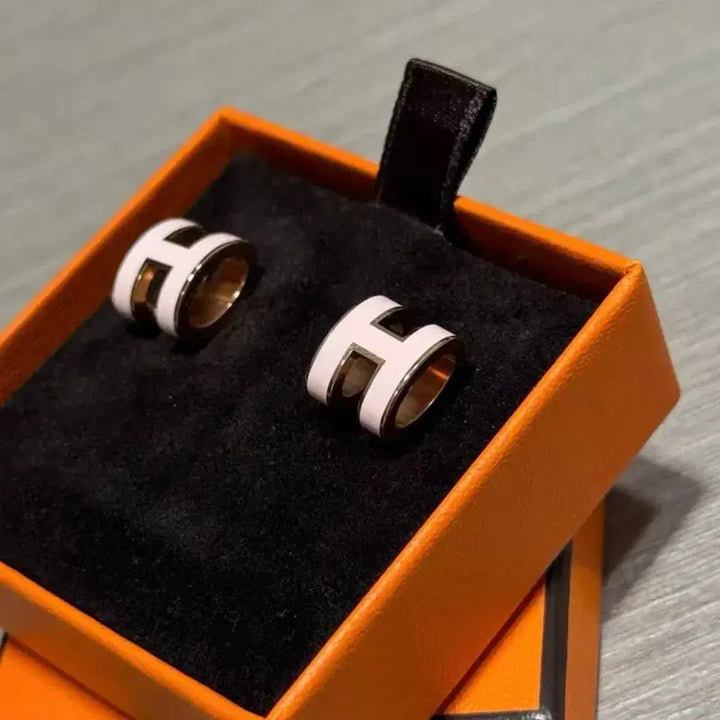 [BUNJANG] Hermès H Amore Earrings White Gold Hardware / 에르메스 H 아뮤레 귀걸이 화이트 금장