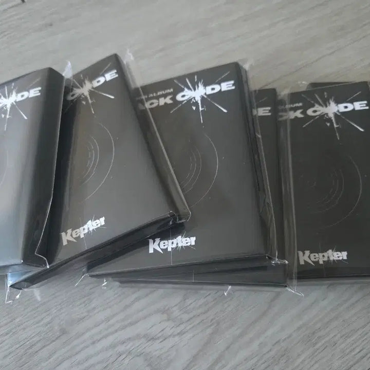 [BUNJANG] Kep1er Crack of Dawn MD Version Album (Sealed) / 케플러 미개봉 크랙코드 MD버전 앨범