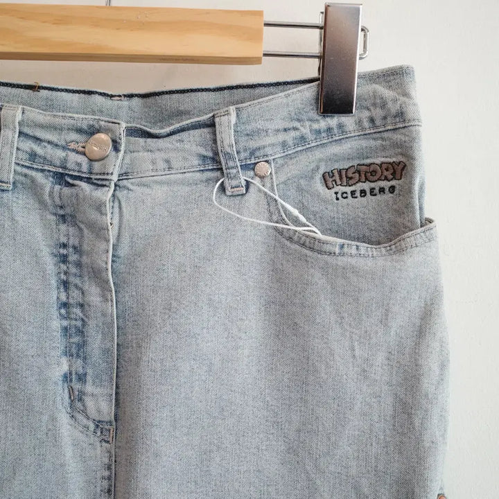 [SOLD OUT] ICEBERG 아이스버그 사이드스냅 데님스커트 (27인치)