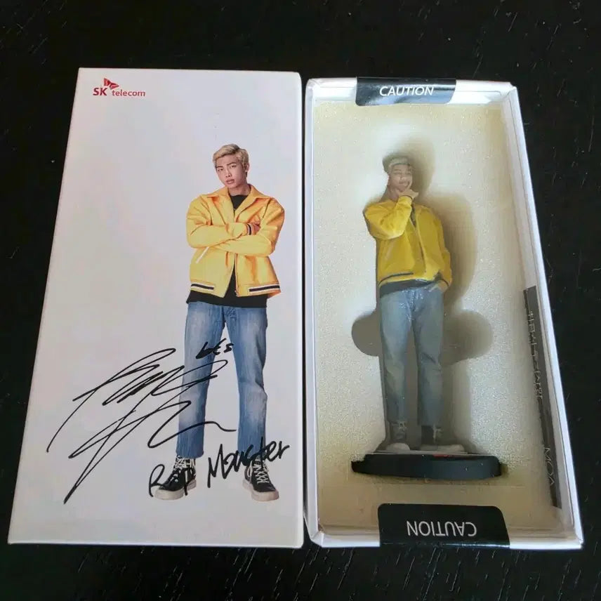 [BUNJANG] BTS RM Sk Telecom Figure / BTS 방탄 sk텔레콤 rm 남준 피규어