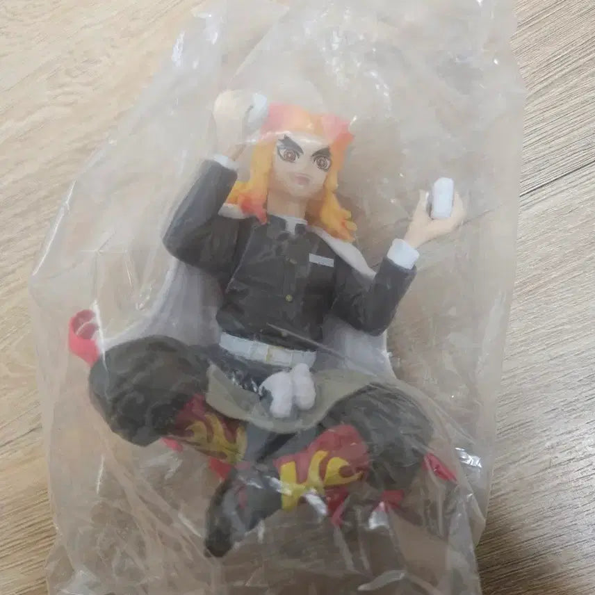 [BUNJANG] Demon Slayer Kyojuro Rengoku Figure / 귀멸의 칼날 렌고쿠 쿄쥬로 피규어