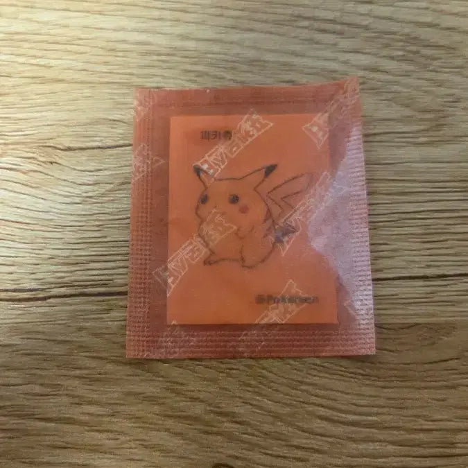 [BUNJANG] Pokemon Bread First Edition Pikachu Sticker / 포켓몬빵 초판 피카츄 띠부씰 팝니다