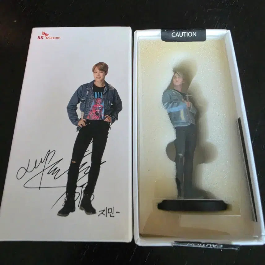 [BUNJANG] BTS Jimin SK Telecom Figure / BTS 방탄 sk텔레콤 지민 jimin 피규어