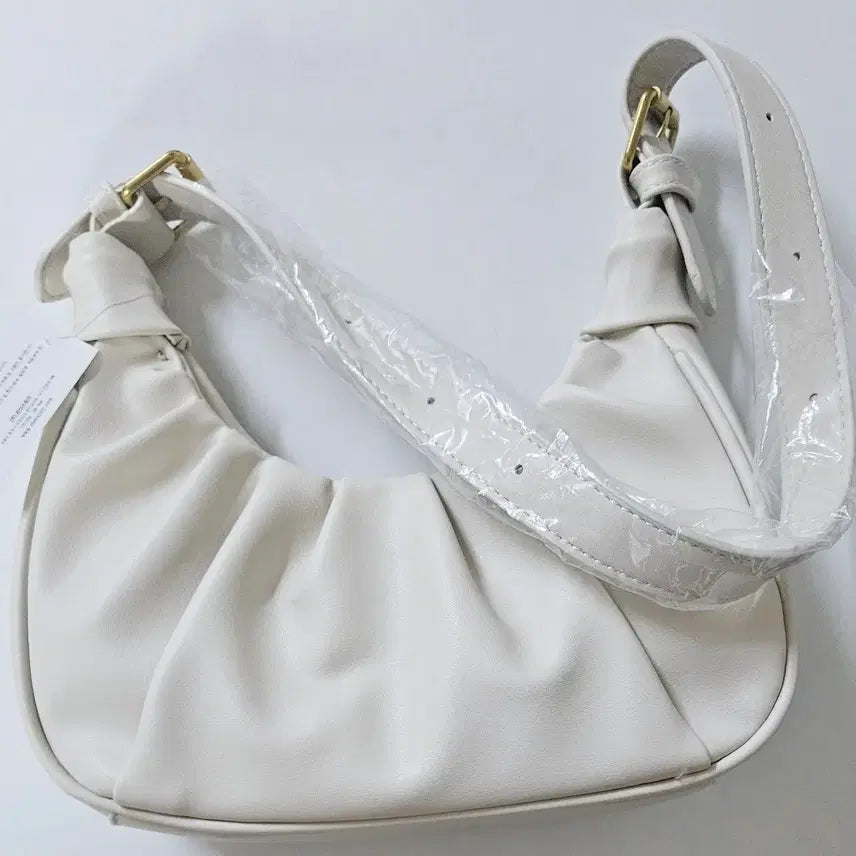 [BUNJANG] Ashi Ring Shoulder Bag Ivory / 새상품 에이셔링 숄더백 아이보리 데일리 가방 흰색 화이트