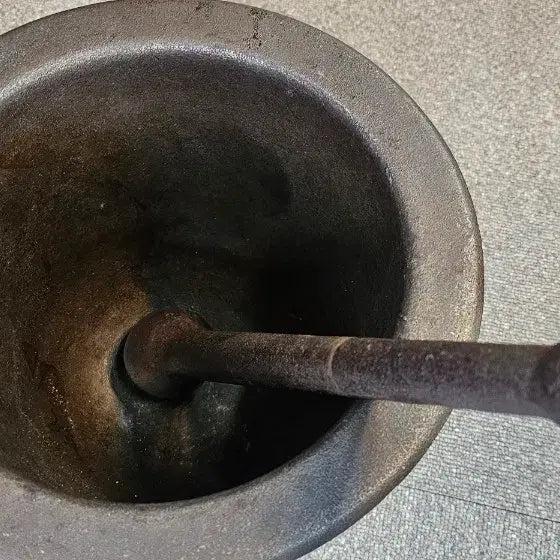 [BUNJANG] Vintage Cast Iron Mortar and Pestle Set / 옛. 무쇠절구.   높25.   사진참고