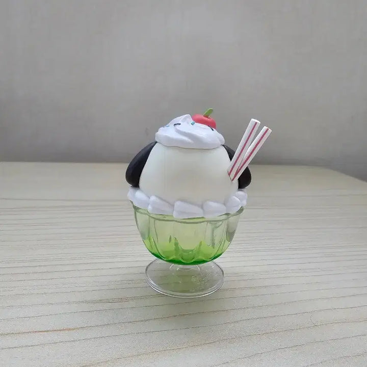 [BUNJANG] Sanrio Pochacco Cupcake Parfait Case Figure / 포차코 카푸캬라 컵케이크 파르페 케이스 피규어
