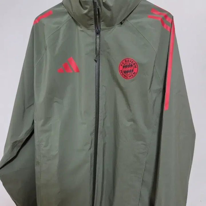[BUNJANG] Adidas Munich 24/25 Rain Jacket - Size M / [새상품 사이즈 M] 아디다스 뮌헨 24/25 레인 자켓