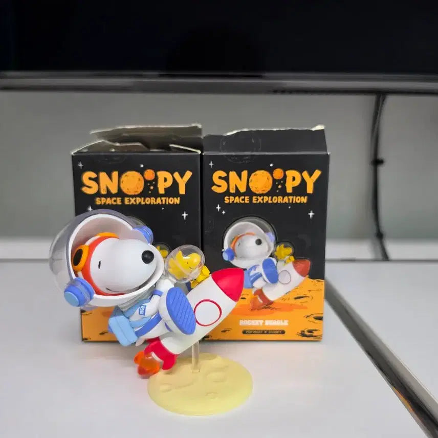 [BUNJANG] Pop Mart Snoopy Space Explorer Figure / 팝마트 스누피 스페이스 탐험 피규어