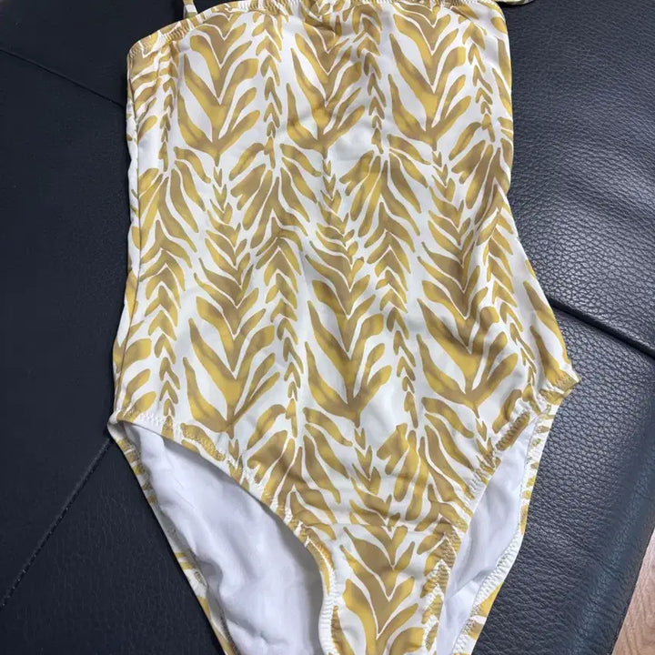 [BUNJANG] Understanding Swimsuit (New) / 언더스탠딩 수영복(새상품)
