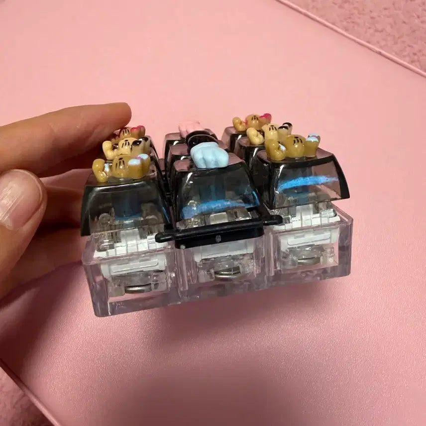 [BUNJANG] Hello Kitty Tanning Kitty 9-Keycap Keyring New / 헬로키티 태닝키티 9구 키캡 키링 새상품