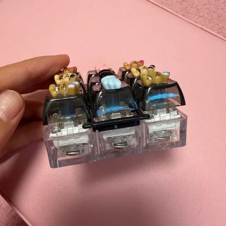 [BUNJANG] Hello Kitty Tanning Kitty 9-Keycap Keyring New / 헬로키티 태닝키티 9구 키캡 키링 새상품