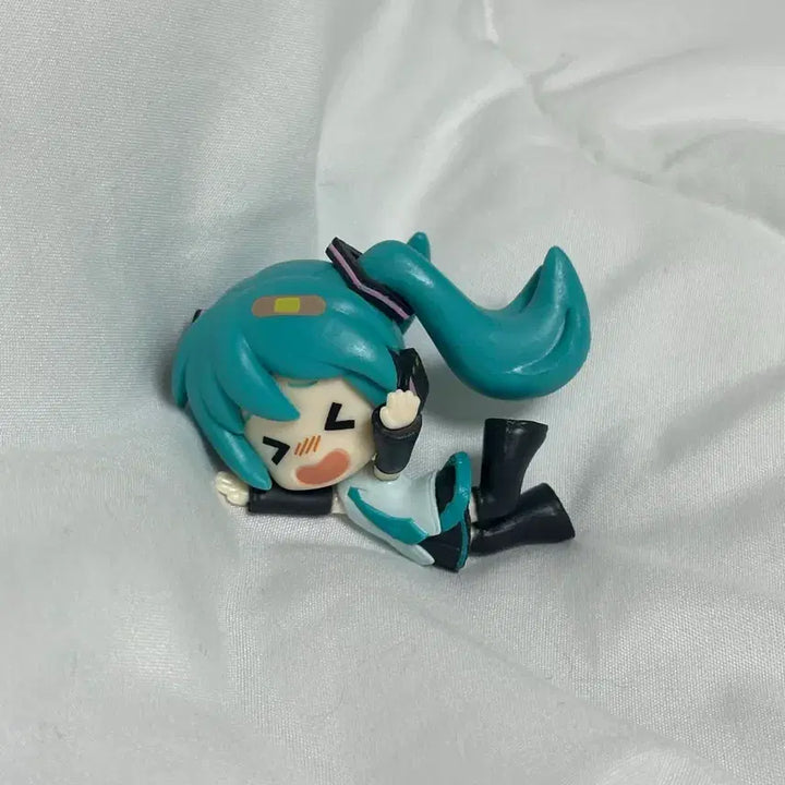 [BUNJANG] Miku "Kkwadang" Gacha Figure / 미쿠 꽈당 가챠 피규어