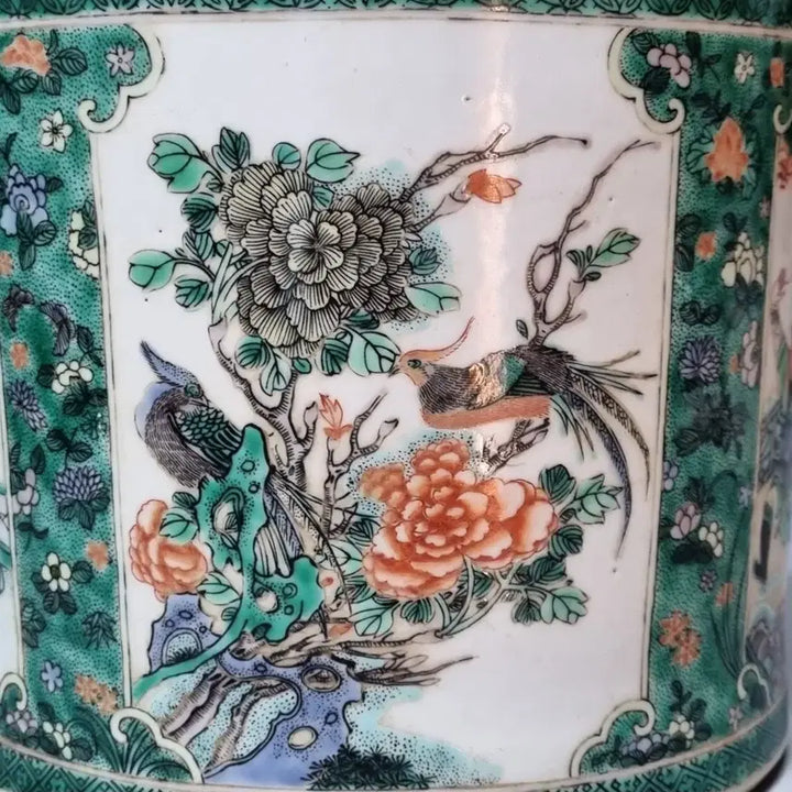 [BUNJANG] Qing Kangxi Period Polychrome Porcelain Brush Holder with Floral and Figure Motifs / 대청강희년제 분채화조인물문 필통. 지름 21.7 높이 18.7