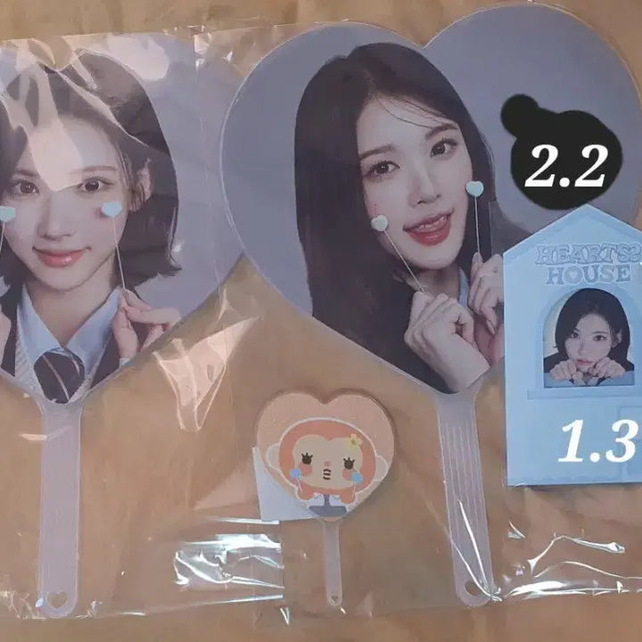 [BUNJANG] HeartHeart Goods Jiwoo Photo Set Photocard Bundle Set / 하투하 굿즈 양도해요!