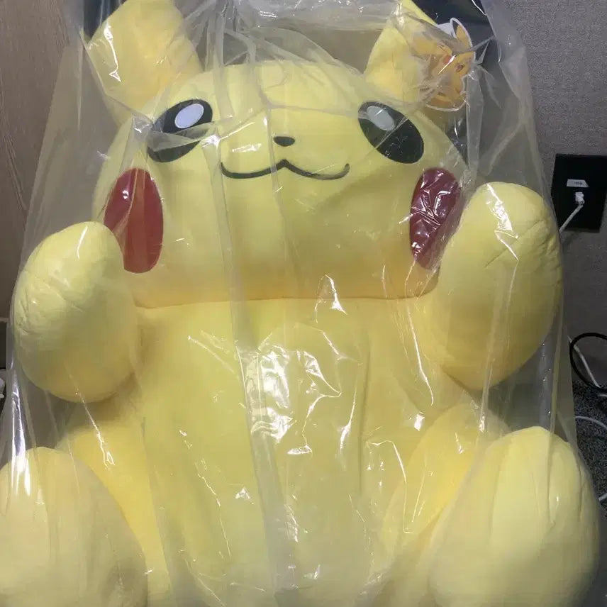 [BUNJANG] Nuritoys Jumbo Pikachu Plush 100cm / 포켓몬 점보 피카츄 인형 100cm (정품)