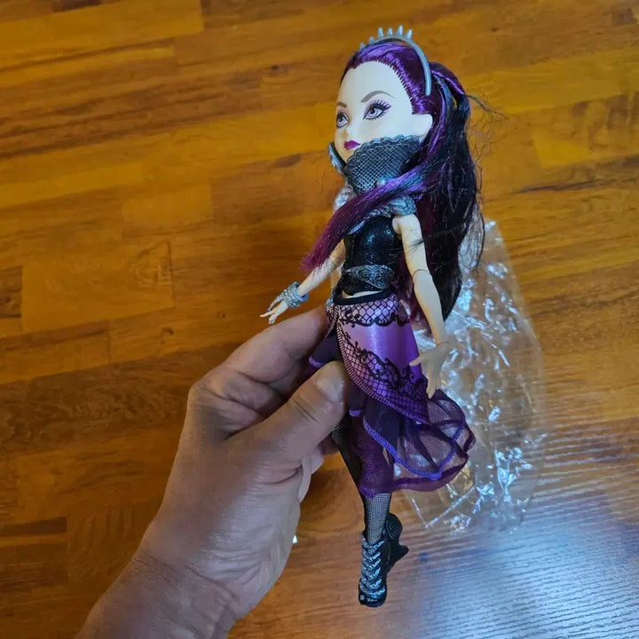 [BUNJANG] Mattel Ever After High Raven Queen Ball-Jointed Doll / 마텔 에버 애프터 하이 레이븐 퀸 (Raven Queen) 구체관절 인형