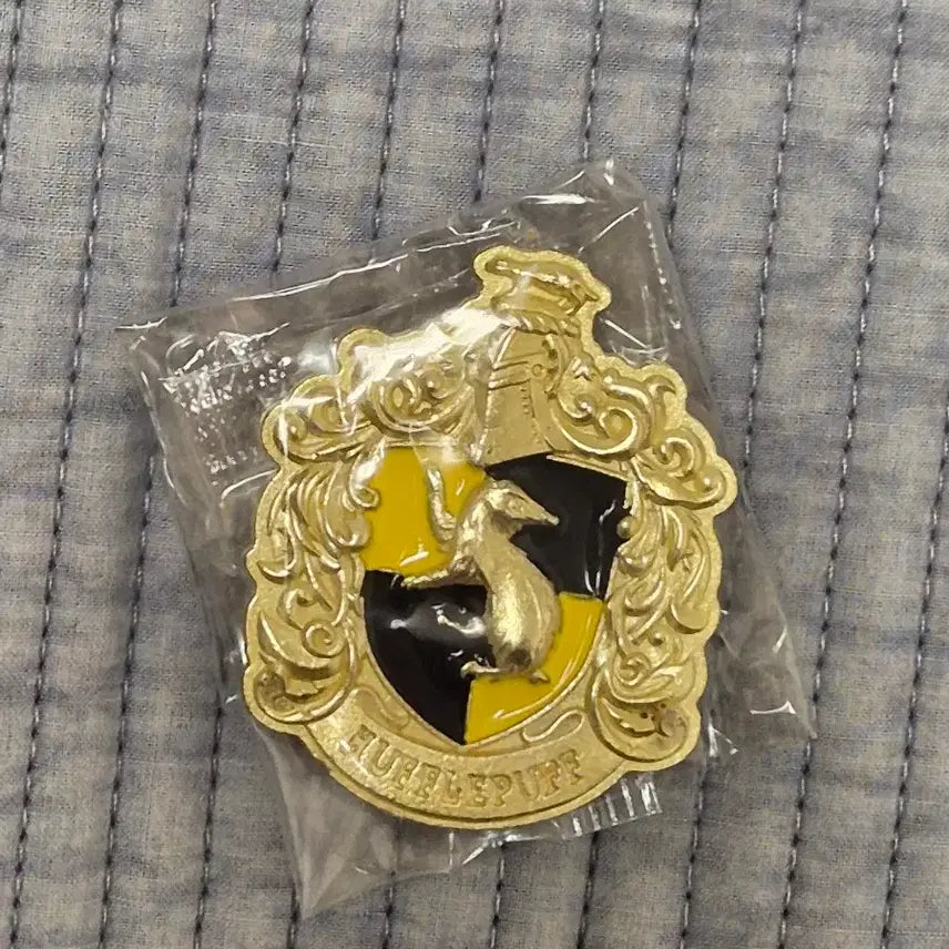 [BUNJANG] Hufflepuff Badge / 후플푸프 뱃지