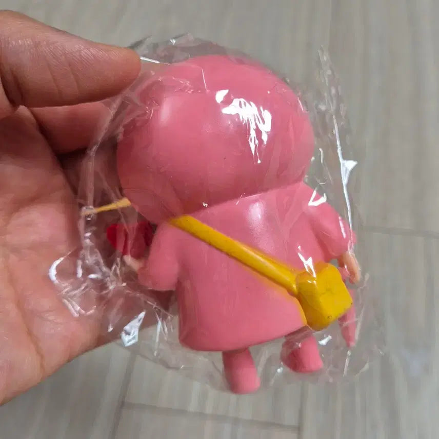 [BUNJANG] Crayon Shin-chan Pink Coat Figure / 짱구는 못말려 핑크 코트 피규어