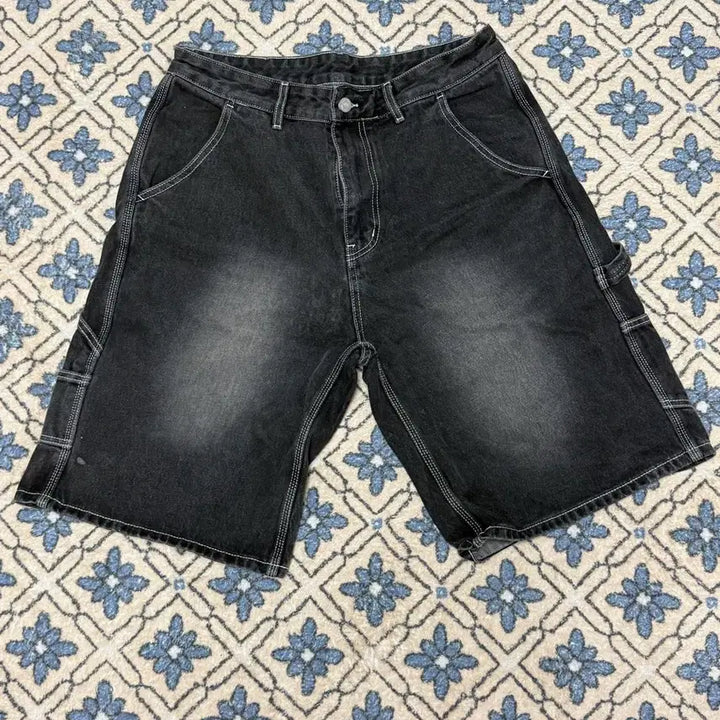 [BUNJANG] Outstanding Black Washing Denim Shorts / 아웃스탠딩 블랙 워싱 데님 쇼츠