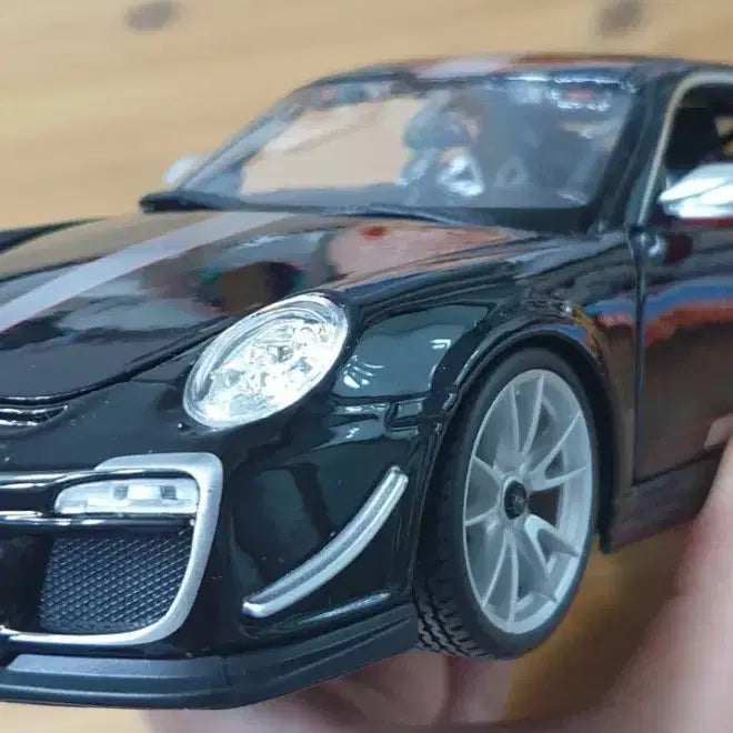 [BUNJANG] Porsche RS 4.0 Black Diecast Model 1:18 / 포르쉐 RS 4.0 블랙 다이캐스트