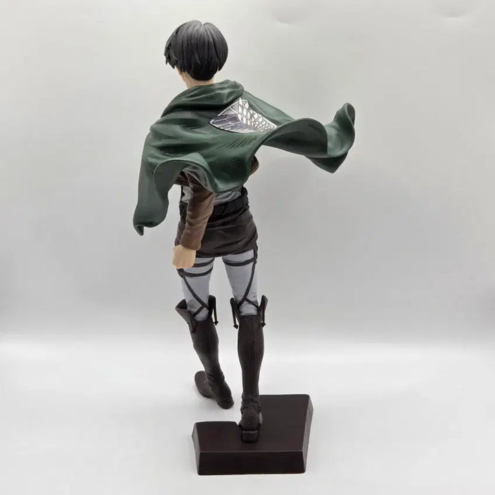 [BUNJANG] Banpresto Attack on Titan Grandista Levi Ackerman Figure / 반프레스토 진격의 거인 그란디스타 리바이 아커만 피규어 (B237)