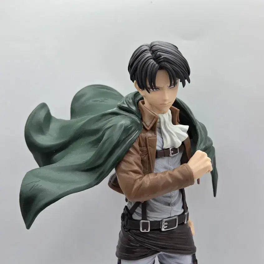 [BUNJANG] Banpresto Attack on Titan Grandista Levi Ackerman Figure / 반프레스토 진격의 거인 그란디스타 리바이 아커만 피규어 (B237)