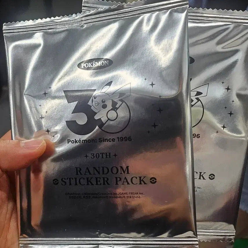 [BUNJANG] Pokemon 30th Anniversary Random Sticker Pack (Sealed, 20 Packs Available) / 포켓몬 30주년 랜덤 스티커팩 미개봉 20팩 가능