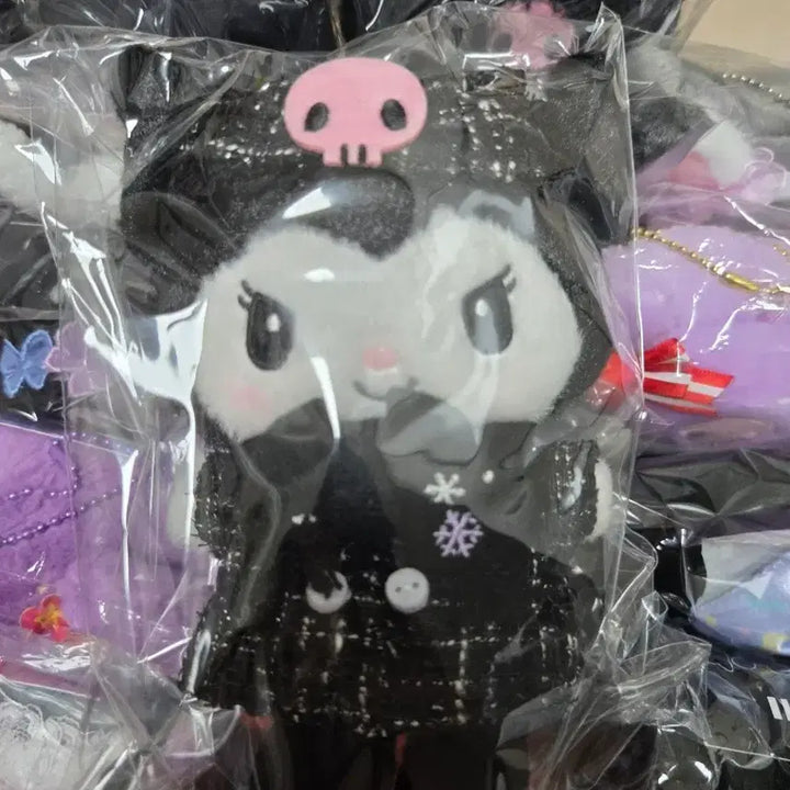 [BUNJANG] Sanrio Tweed Series Kuromi Mascot Plush Keychain / 산리오 트위드 시리즈 쿠로미 마코 마스코트 인형키링