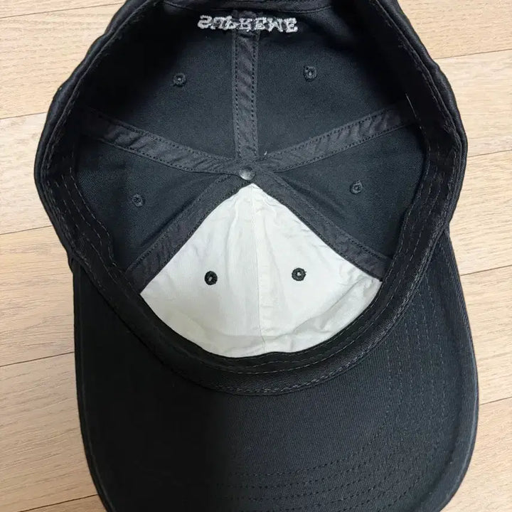 [SOLD OUT] 슈프림 Est. 1994 6-패널 캡 블랙 - 21FW