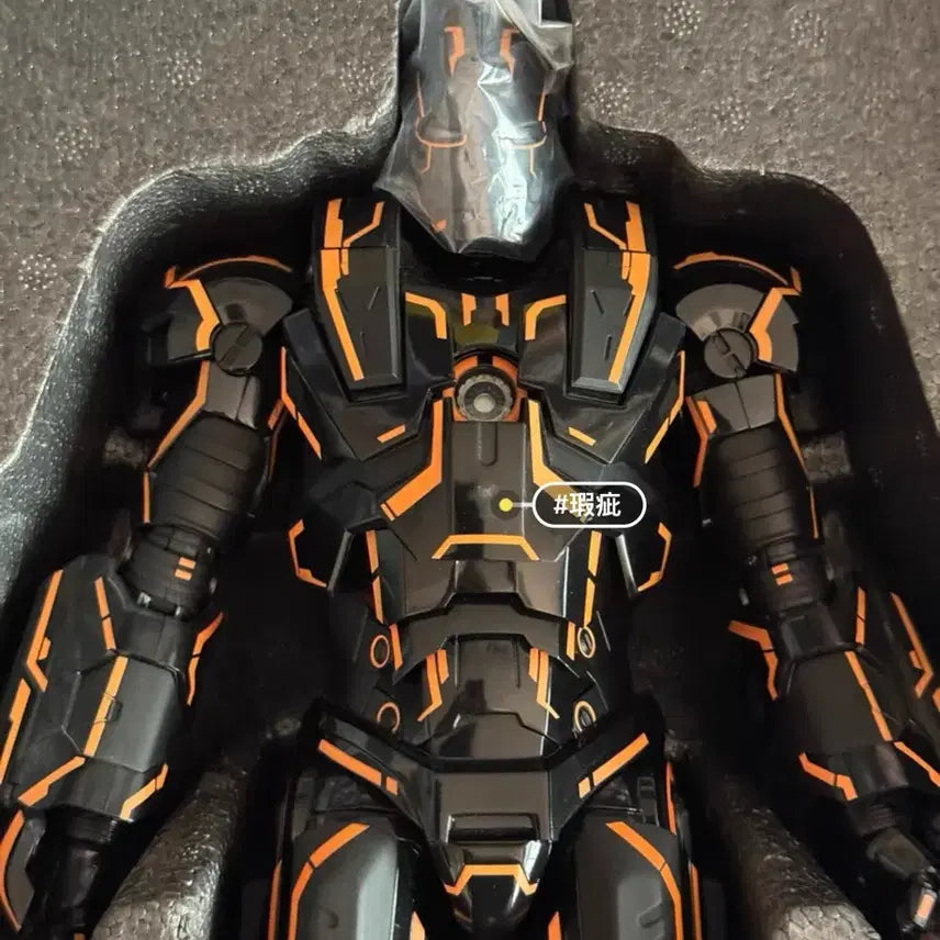 [BUNJANG] Hot Toys War Machine Neon Tech Diecast Figure (1/6 Scale) / 핫토이 워머신 네온테크 다이캐스트 피규어