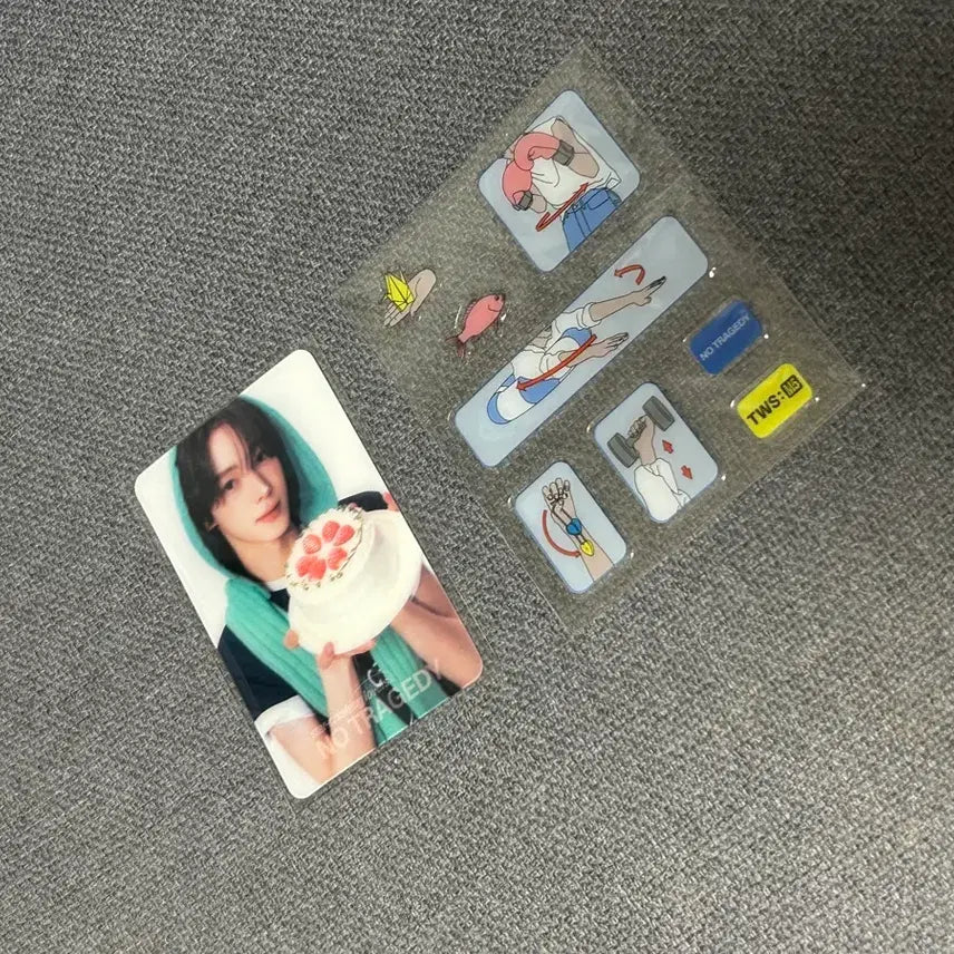 [BUNJANG] TWS Han Jin Lenticular Photocard &amp; Sticker Bundle Set / 투어스 한진 렌티큘러와 스티커 양도합니다!