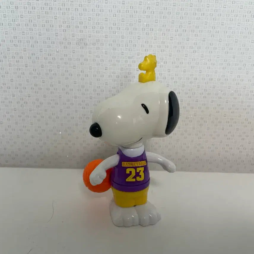 [BUNJANG] Peanuts Classic Happy Meal Basketball Snoopy Vintage Toy / 피너츠 고전 해피밀 농구 스누피 판매