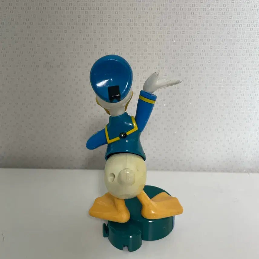 [BUNJANG] Disney Classic Happy Meal Donald Duck Toy / 디즈니 고전 해피밀 도날드덕 판매