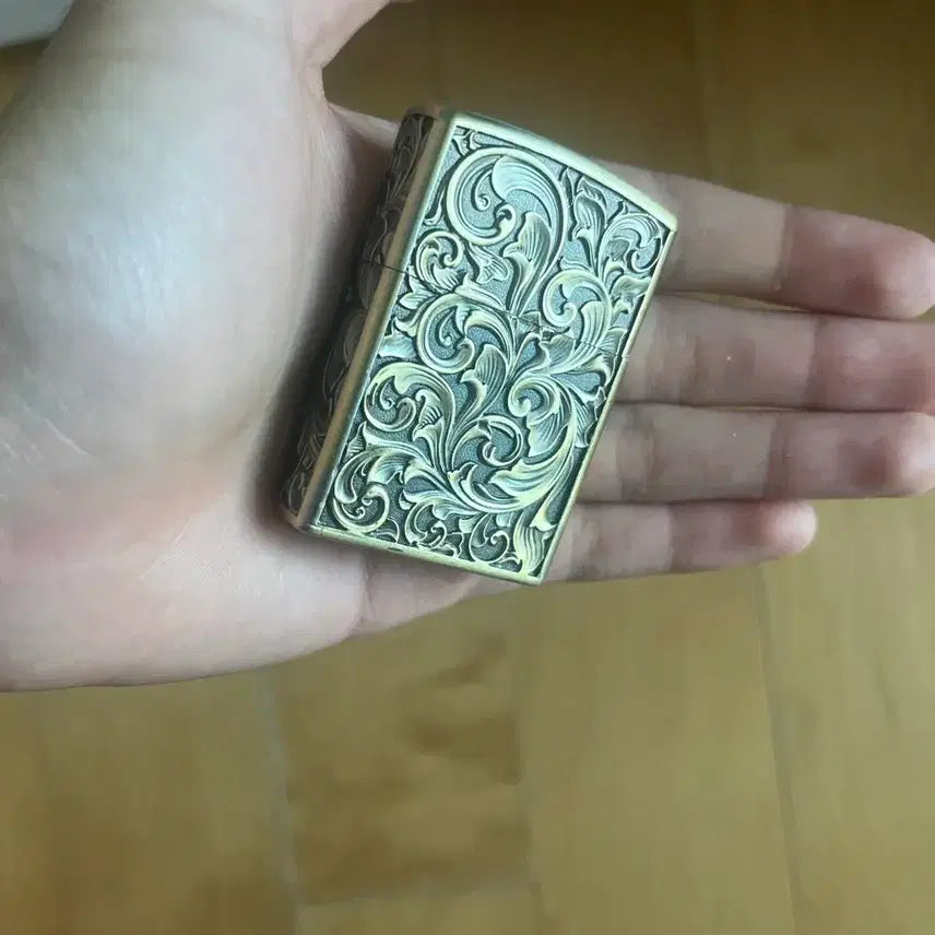 [BUNJANG] Zippo Nine-Tailed Fox Engraved Lighter / 지포 구미호 라이터