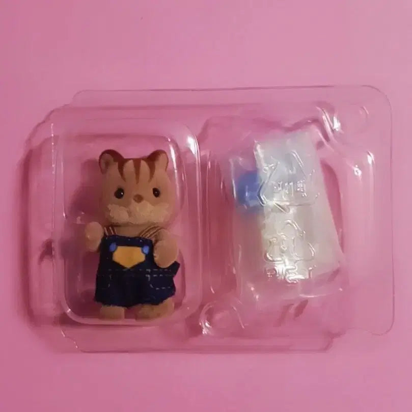 [BUNJANG] Sylvanian Families Baby Squirrel Carpenter Series Unsealed Random Figure / 실바니안 다람쥐 아기 목수 작업 시리즈 미개봉 랜덤 피규어