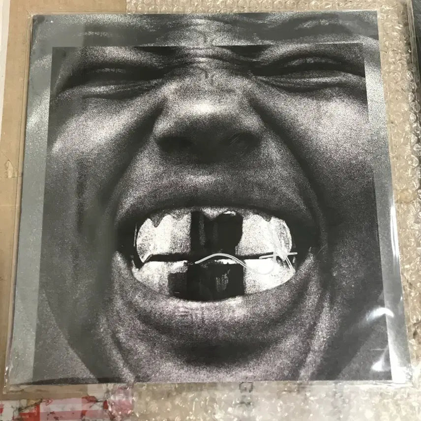 [BUNJANG] Kanye West BULLY Autographed Edition 180g Vinyl / 칸예 불리 BULLY 싸인반  180g