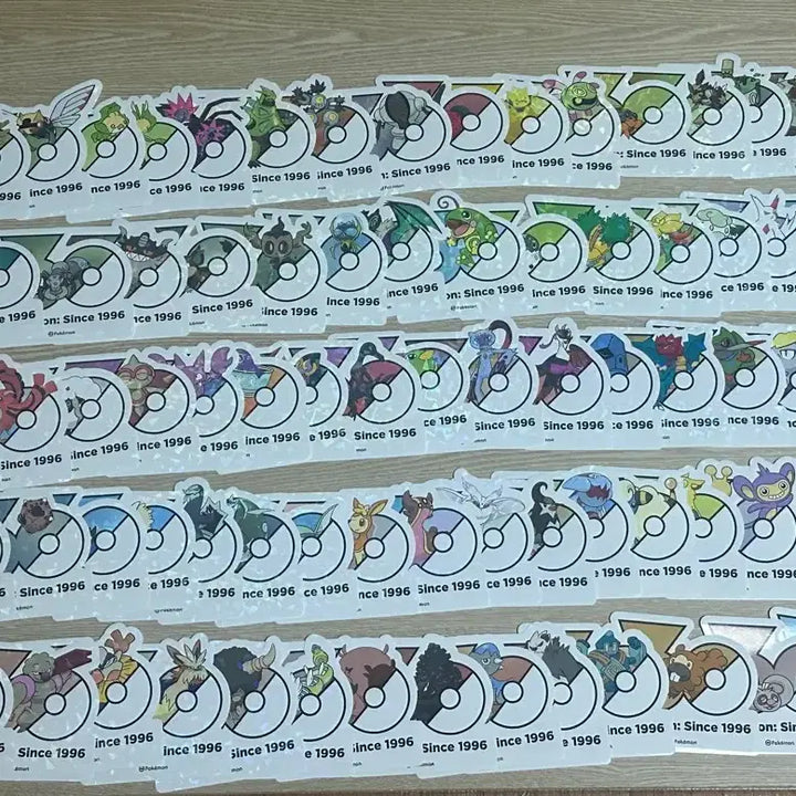 [BUNJANG] Pokemon 30th Anniversary Sticker Set (144 pcs, No Duplicates) / 포켓몬스터 포켓몬 30주년 스티커 144장 노중복 일괄 판매