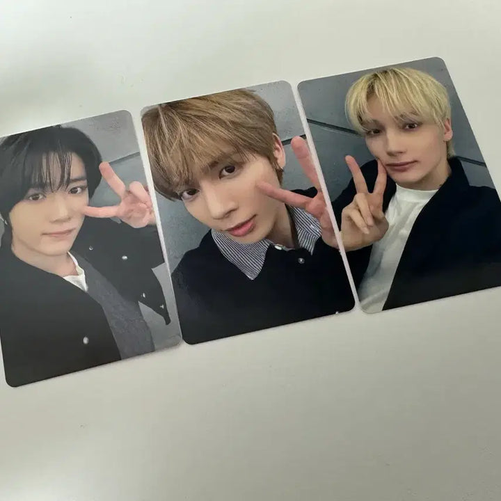 [BUNJANG] TXT Weverse 2nd Gen Lucky Draw Photocard Bundle Set / 투바투 위버스 2차 럭드 포카 3장 일괄 양도합니다