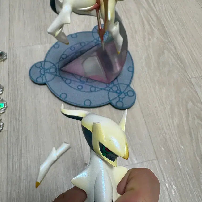 [BUNJANG] Pokemon Arceus Figure (Damaged) / 포켓몬스터 아르세우스 BQG 피규어 파손품