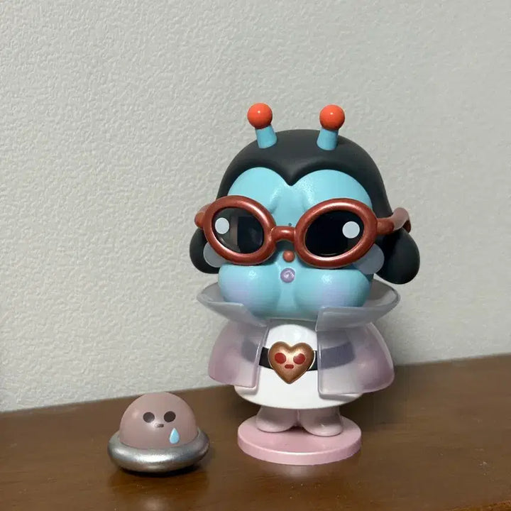 [BUNJANG] POP MART CRYBABY Crying to the Moon Alien Sealed / 팝마트 크라이베이비 크라잉 투 더 문 외지인 미개봉
