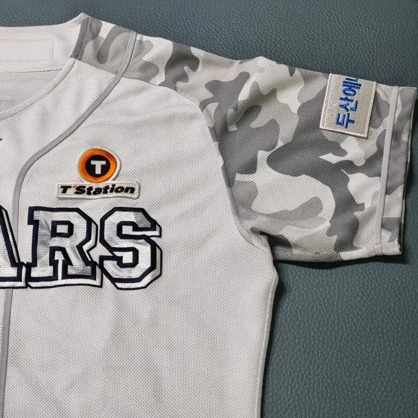 [BUNJANG] Doosan Bears Fila Authentic Military Uniform 