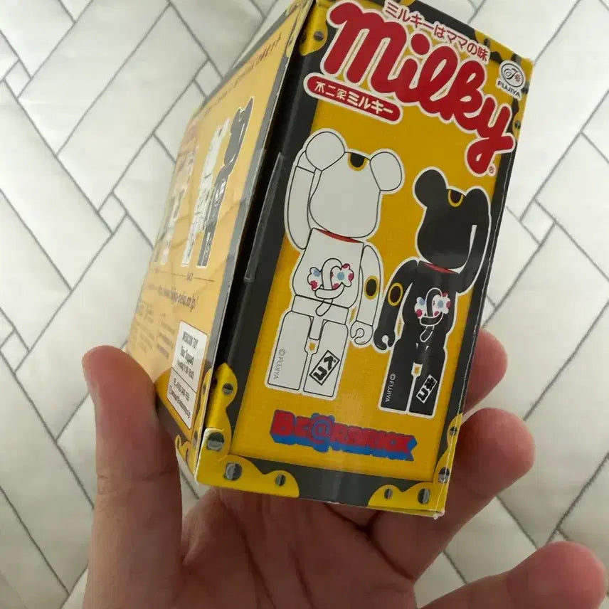 [BUNJANG] Fujiya Milky Peko Poko Maneki-neko BE@RBRICK Figure / 베어브릭 후지야 밀키 페코 포코 마네키네코