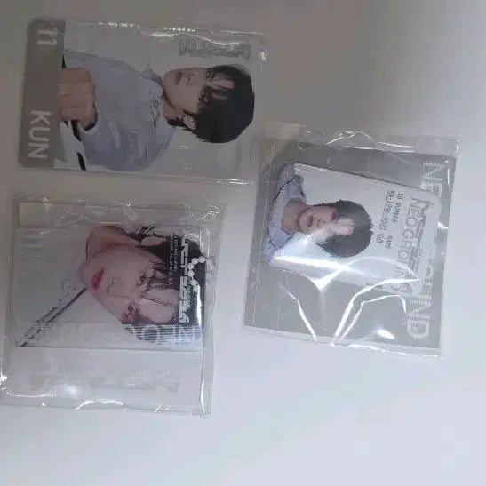 [BUNJANG] NCT 10th Anniversary Pop-up Store WayV Kun Badge Lenticular Trading Card / 엔시티 10주년 팝업 네오그라운드 웨이션브이 쿤 뱃지 렌티큘러 트레카