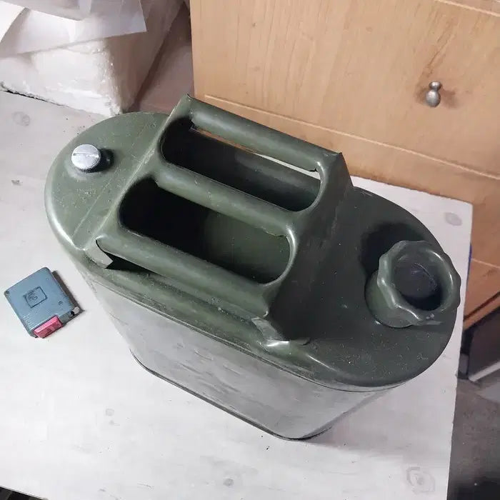[BUNJANG] US Military LPSC Jerry Can 10L Metal / 오리지널 미군용 LPSC 메탈 제리캔 10L
