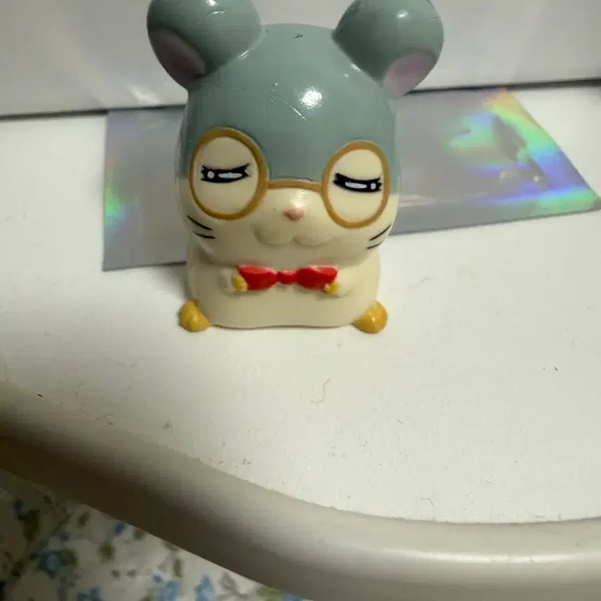 [BUNJANG] Hamtaro Glasses Bag Figure / 방가방가햄토리 안경이 바구니 피규어